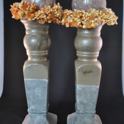 Kandelaren met marmeren ballen en versiering, 2 stuks, decoratie