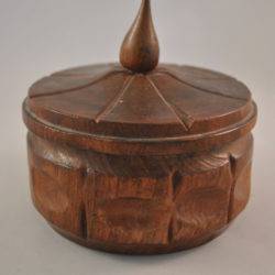 Houten doosje met deksel