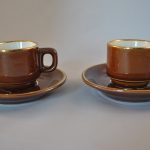 Kop en schotel, 2 stuks, bruin