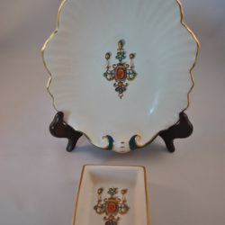 Schaal en asbak, Marjon Flora keramiek Gouda, Porselein, vintage