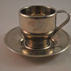 Cappuccinokop en schotel RVS