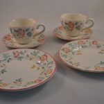 2 kop en schotels, 2 gebaksbordjes (English Tableware, Churchill)