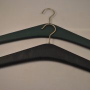 2 kleerhangers