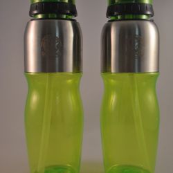 2 waterflessen (voor sporters)