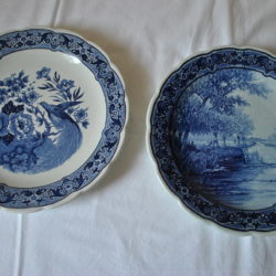 2 wandborden (Delfts), 2 afbeeldingen