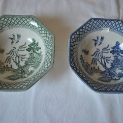 2 kommetjes (groen en blauw), Royal Staffordshire, J.&G. Meakin