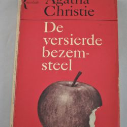 Agatha Christie: De versierde bezemsteel