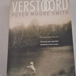 Peter Moore Smith: Verstoord (thriller)