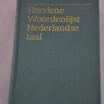 Herziene woordenlijst van de Nederlandse taal (1990)