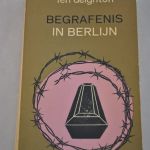 Ien Deighton: Begrafenis in Berlijn (roman)