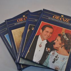 Oranje, ons vorstenhuis door de eeuwen heen (4 delen uit de serie)