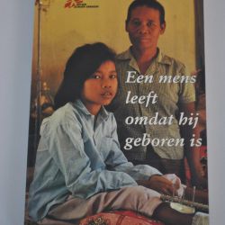Tim Krabbé e.a.: Een mens leeft omdat hij geboren is