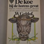 W. Geldof: De koe bij de horensgevat