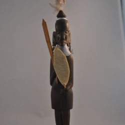 Houten beeldje (Afrikaans figuur)