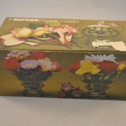 2 bloemschikschaaltjes