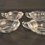 4 glazen schaaltjes (met oortje)