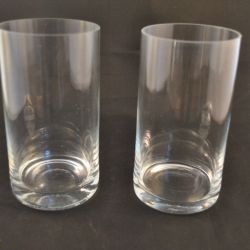 2 glazen vaasjes