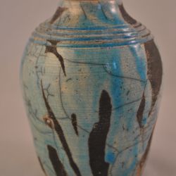 Vaasje (blauw), keramiek