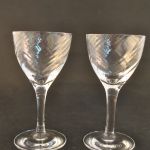 2 drinkglaasjes op steel (kristal)