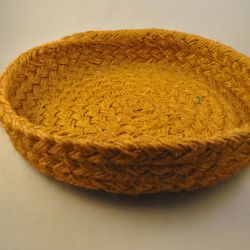 Rieten schaal (geel)