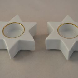 2 porseleinen waxinelichthouders (witte kerststerren)