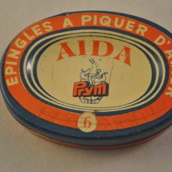 Speldendoosje "Aida" (blik)