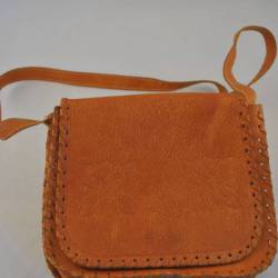 Schoudertasje, bruin leer, 19 x 15 cm