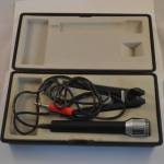 Microfoon met tafelstandaard (Grundig)