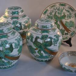 5 objecten Japans porselein (Gold Imari)