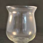 Glazen vaas, hoog 15 cm, diam. 13 cm