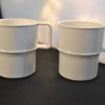 2 kunststof bekers (Mepal)