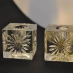 2 kaarsenstanders, vierkant, kristal