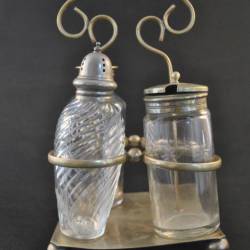 Peper- en zoutstel (zilver ?)