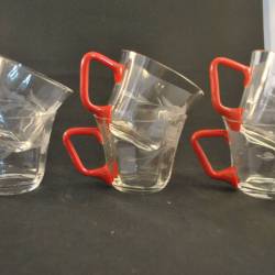6 theeglazen (met rood oor)