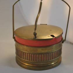Jampot (porselein in koperen houder)