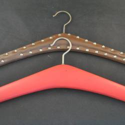 2 klerenhangers, vintage (skai)