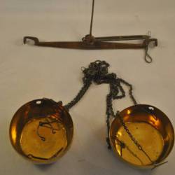 Koperen weegschaal (plantenhanger)