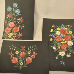 3 afbeeldingen op zwart papier (volkschilderkunst)