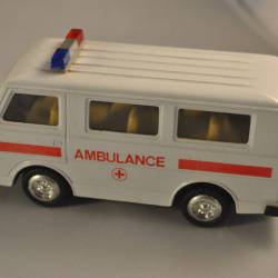 Modelauto  VW ambulance