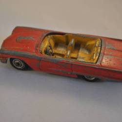 Mini-auto: Ford Thunderbird (van Corgi Toys, made in Gr. Britain)