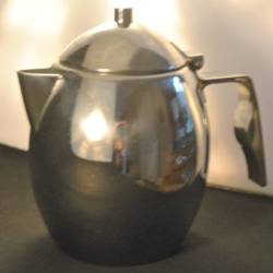 Klein theepotje, metaal