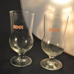 2 (bier)glazen 2001