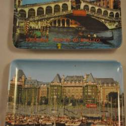2 schaaltjes met stadsgezichten (kunststof), MB Melamine Italy