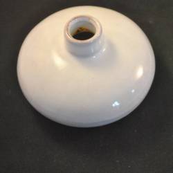 Afgeplatte bolle vaas , wit keramiek, Westraven, 4,5 cm