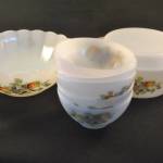 kom (23 cm), schaal met deksel (19 cm) en 5 vuurvaste schaaltjes (7 cm), wit glas