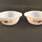2 vuurvaste schaaltjes, wit glas, 11 cm