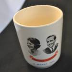 Beker huwelijk Beatrix & Claus (naar rechts) 9 cm