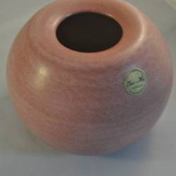 Bol potje, mat roze glazuur, 11 cm (Ke-Ho VOF, Tegelen)