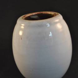 Vaasje, keramiek, 15 cm (Mobach 337)