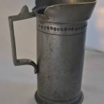 Tinnen maatbeker 1 liter, 20 cm, ( 1894, Amsing Groningen)